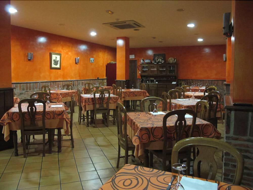 Hotel Rural Hojaranzos Tejeda de Tiétar Εξωτερικό φωτογραφία