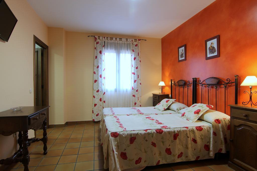 Hotel Rural Hojaranzos Tejeda de Tiétar Εξωτερικό φωτογραφία