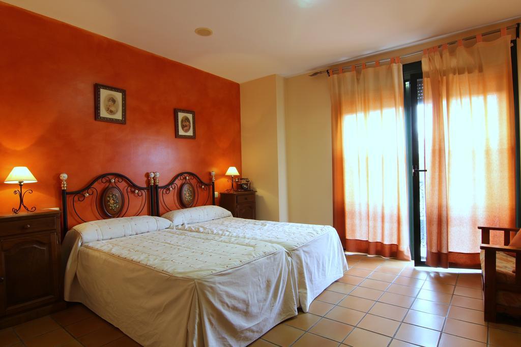 Hotel Rural Hojaranzos Tejeda de Tiétar Εξωτερικό φωτογραφία