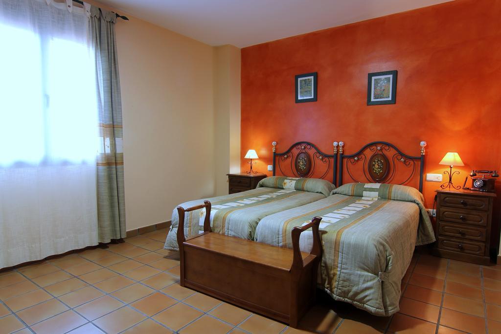 Hotel Rural Hojaranzos Tejeda de Tiétar Εξωτερικό φωτογραφία